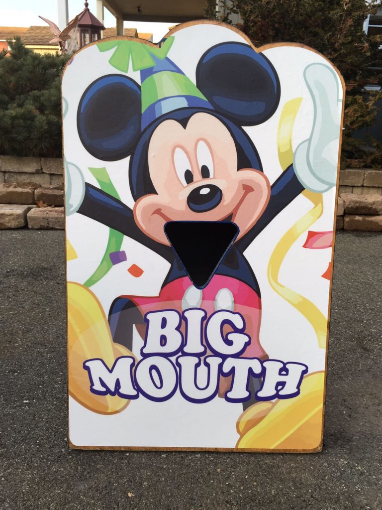 big mouth mickey mouse toss game rental